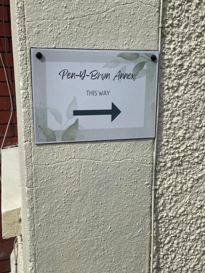 Brynmenyn Pen-Y-Bryn Annex酒店 外观 照片